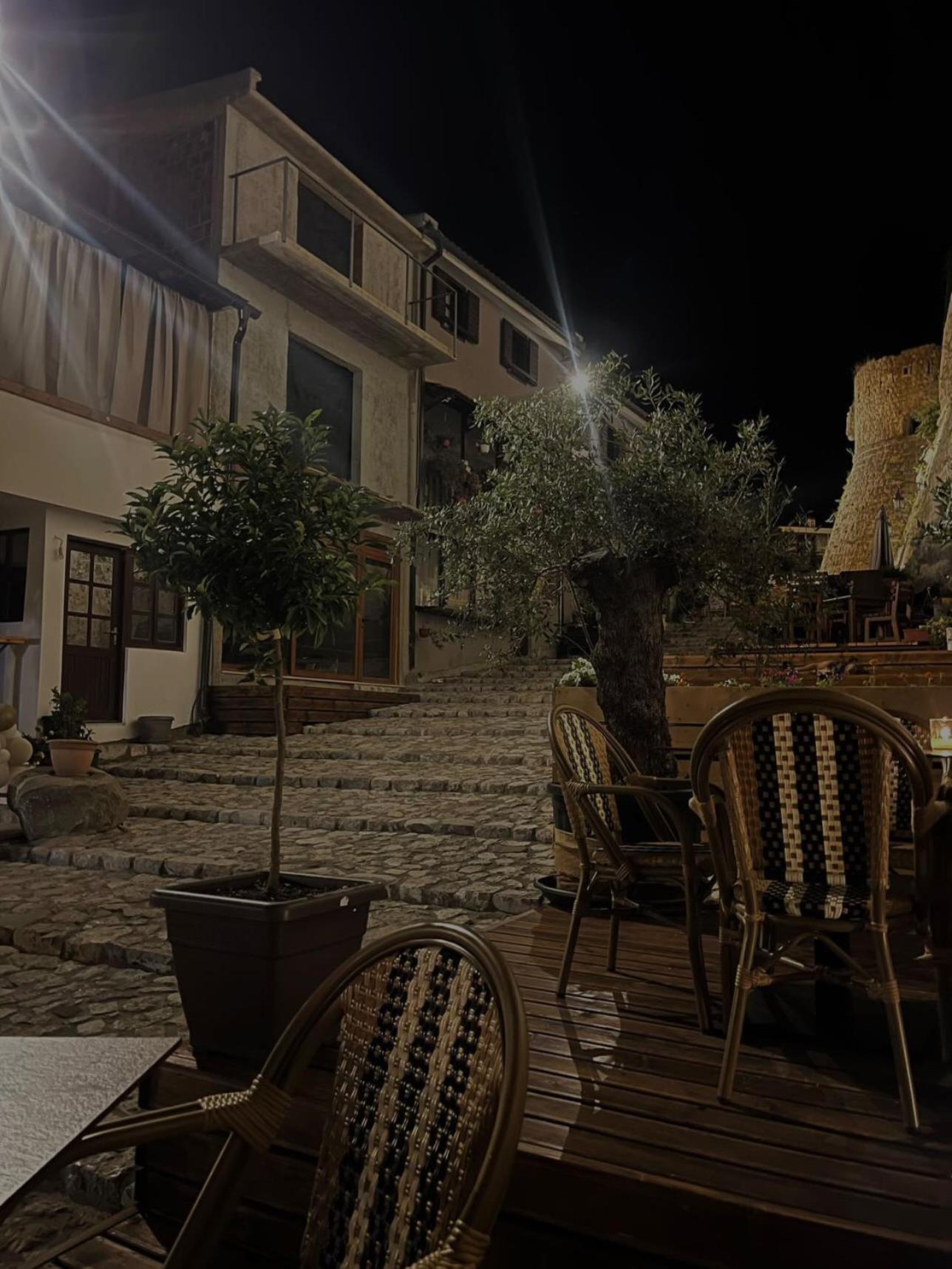 Kula Boutique Hotel Бар Екстериор снимка