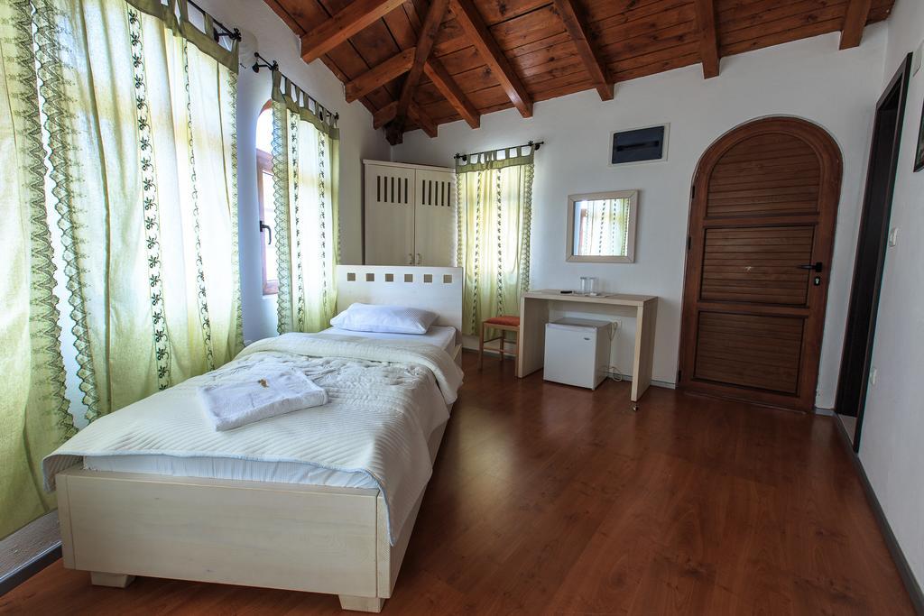 Kula Boutique Hotel Бар Стая снимка