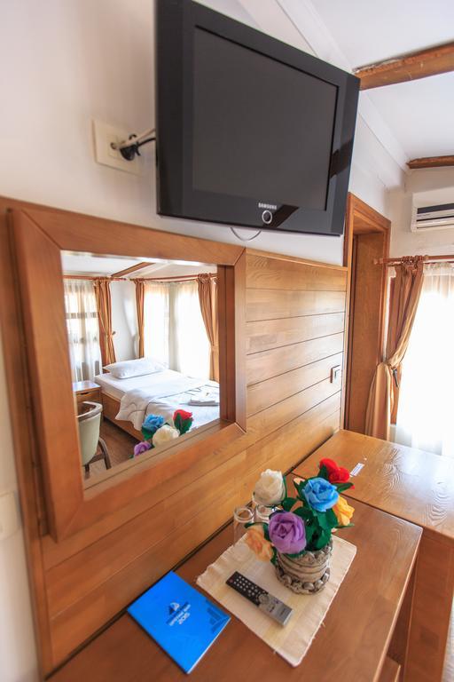 Kula Boutique Hotel Бар Екстериор снимка