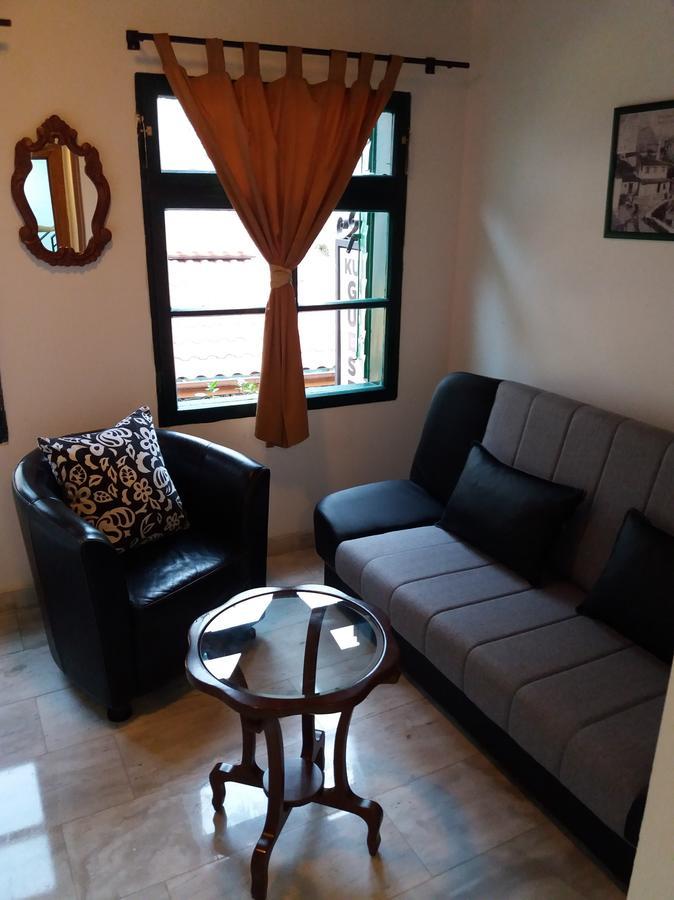Kula Boutique Hotel Бар Екстериор снимка